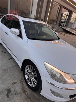 هیوندای جێنسس